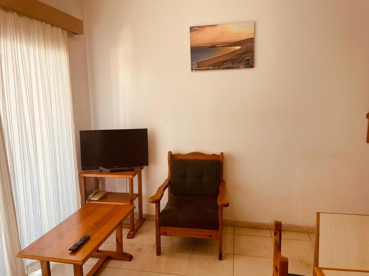 Kaan Hotel & Apartment Κερύνεια Εξωτερικό φωτογραφία
