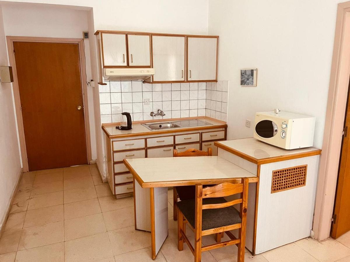 Kaan Hotel & Apartment Κερύνεια Εξωτερικό φωτογραφία